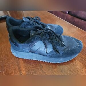 New Balance 237 Men's Black Sneakers